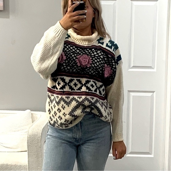 Absolutely No! Jeans Vintage Sweater Turtleneck Knit in Cream Floral - Picture 1 of 8